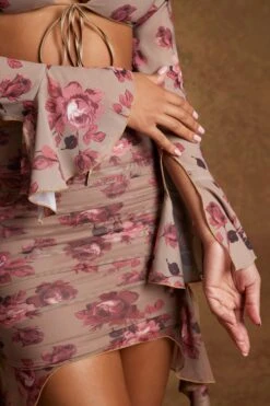 Tie Front Crop Top In Beige Print 11 Tie Front Crop Top In Beige Print -Sway Line Zone 5604 6373 6 Feryal Caria Beige Print Frill Hem Skirt Tie Front Top a94f6fe7 6b6a 45e1 9cde f4b9c5b96142