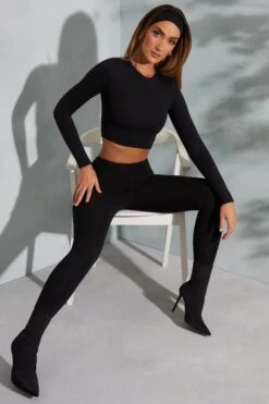 Round Neck Long Sleeve Top In Black -Sway Line Zone 6055 6064 15 Camden Lori Black Seamless Crop Top Leggings