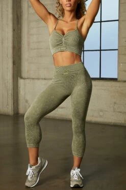 Seamless Sweetheart Neckline Sports Bra In Khaki -Sway Line Zone bt0332 bt0335 6 khaki sweetheart bust ruched butt leggings